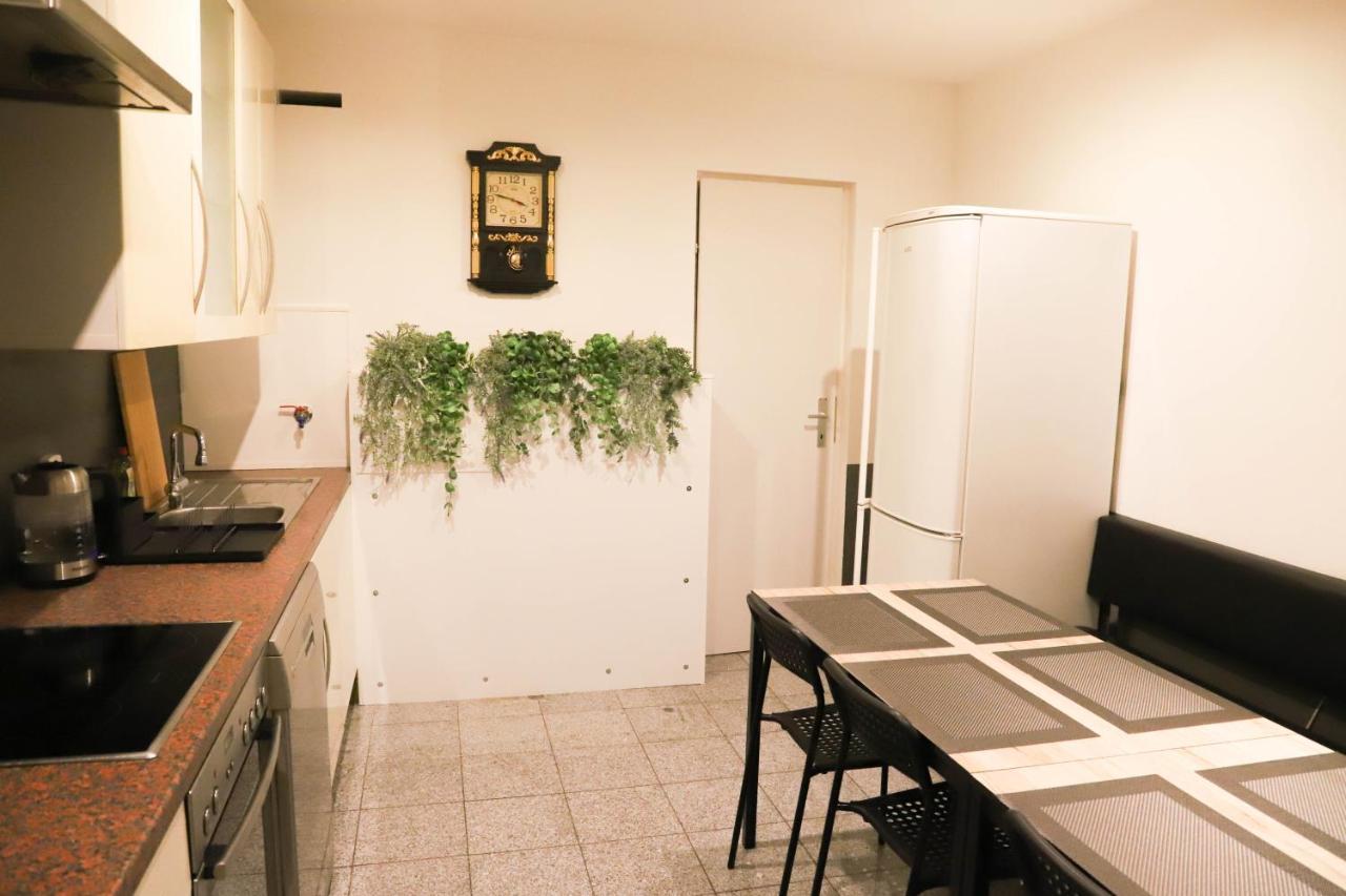 «Go West» Guest Rooms Viena Exterior foto