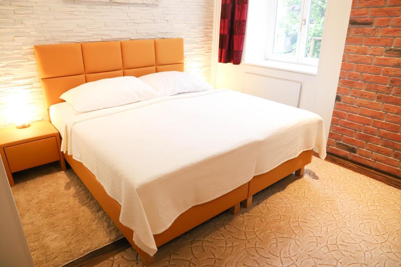 «Go West» Guest Rooms Viena Exterior foto