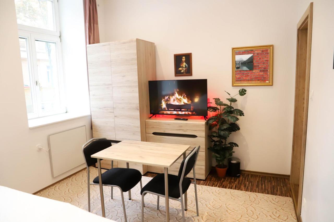 «Go West» Guest Rooms Viena Exterior foto